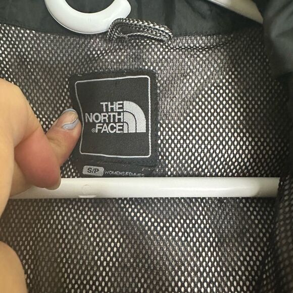 WOMEN'S THE NORTH FACE DRYVENT RAIN IN BLACK JACKET SIZE S - Picture 6 of 7